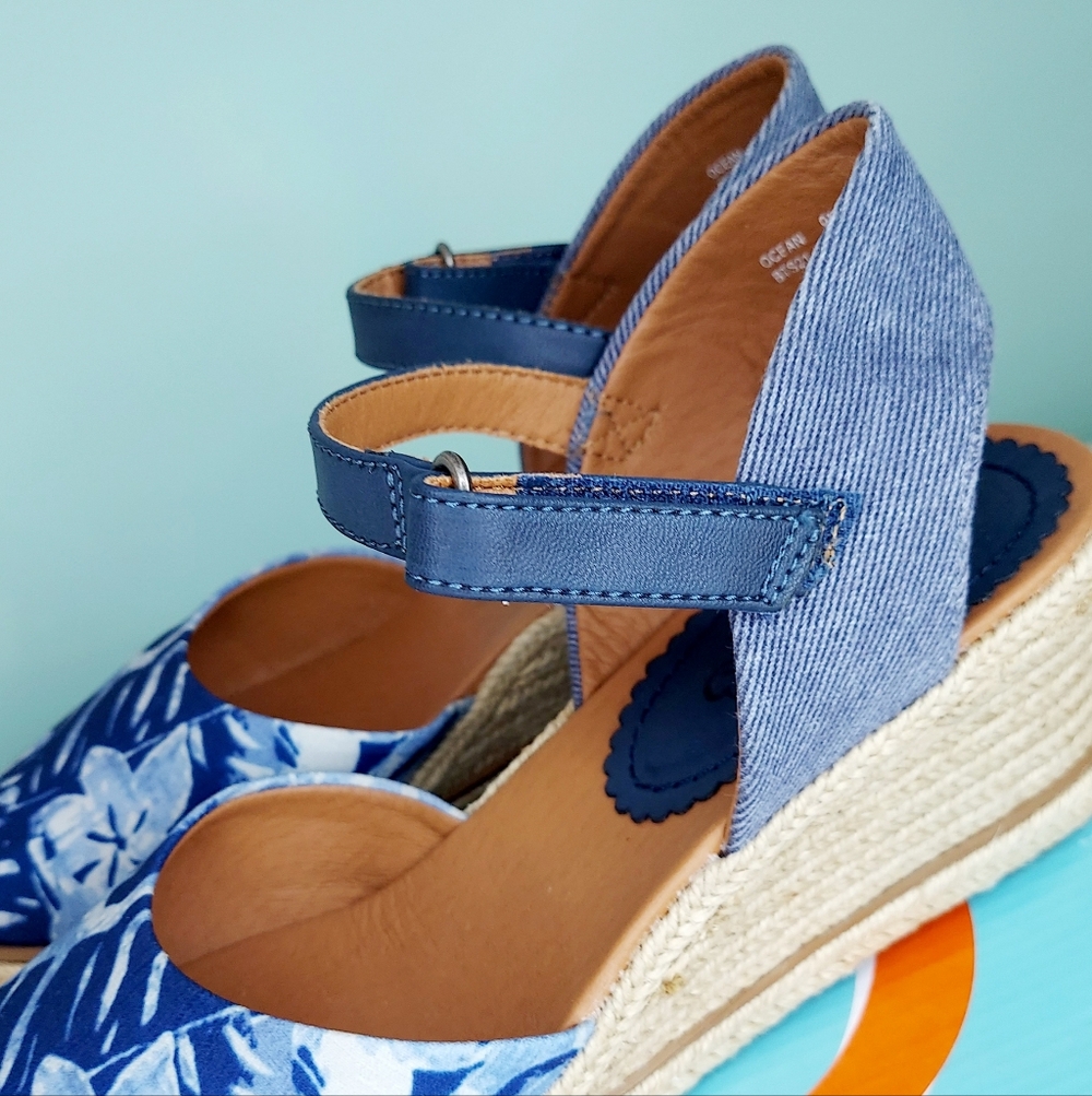 Baretraps Ocean In Hawaii Women's Size 9 Blue Wedge Espadrille Shoes - Picture 6 of 15